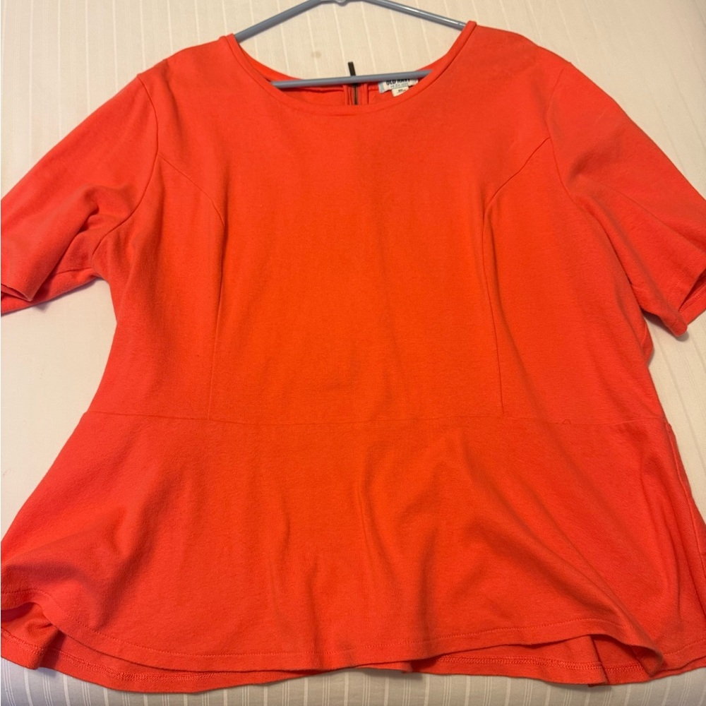 Women's Coral Top